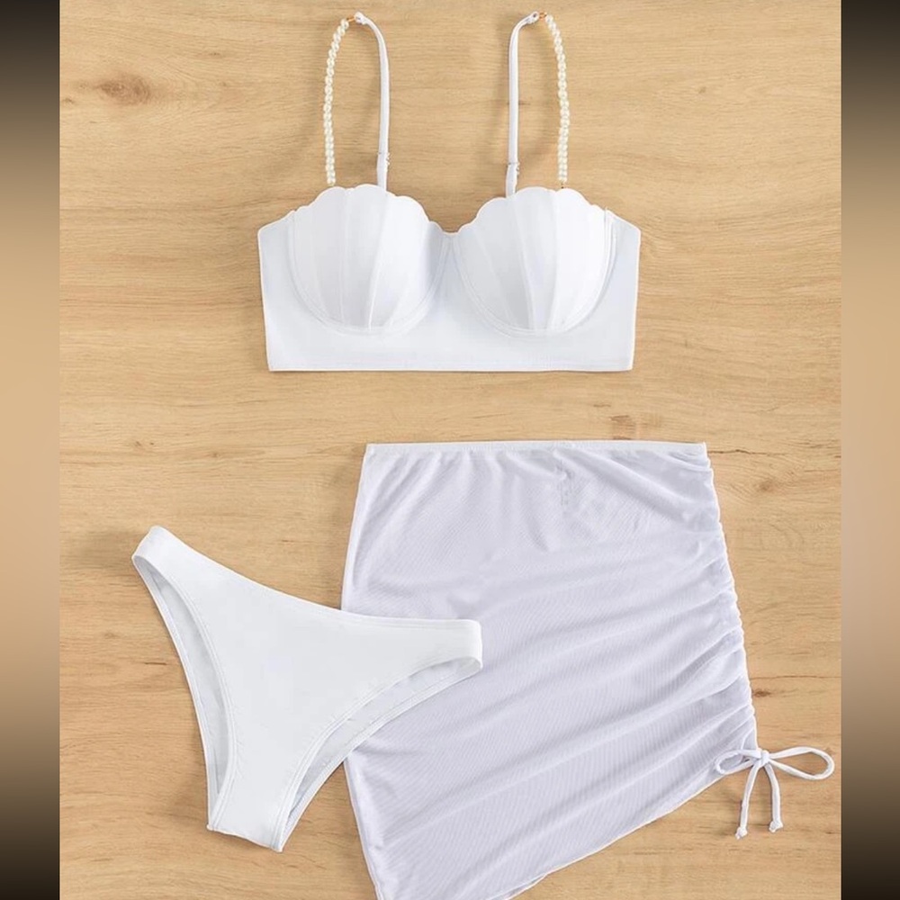 BNWT Mermaid Style Scallop Trim Push-up Bikini Set with Beach Skirt